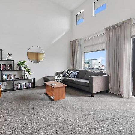 Roomy High-Ceiling Loft Apartment - Free Parking! Auckland Zewnętrze zdjęcie
