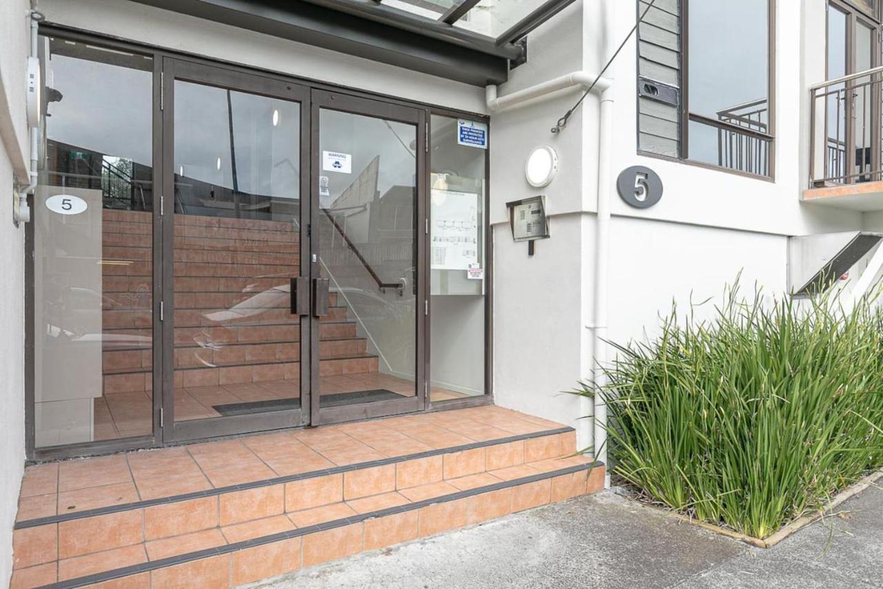Roomy High-Ceiling Loft Apartment - Free Parking! Auckland Zewnętrze zdjęcie