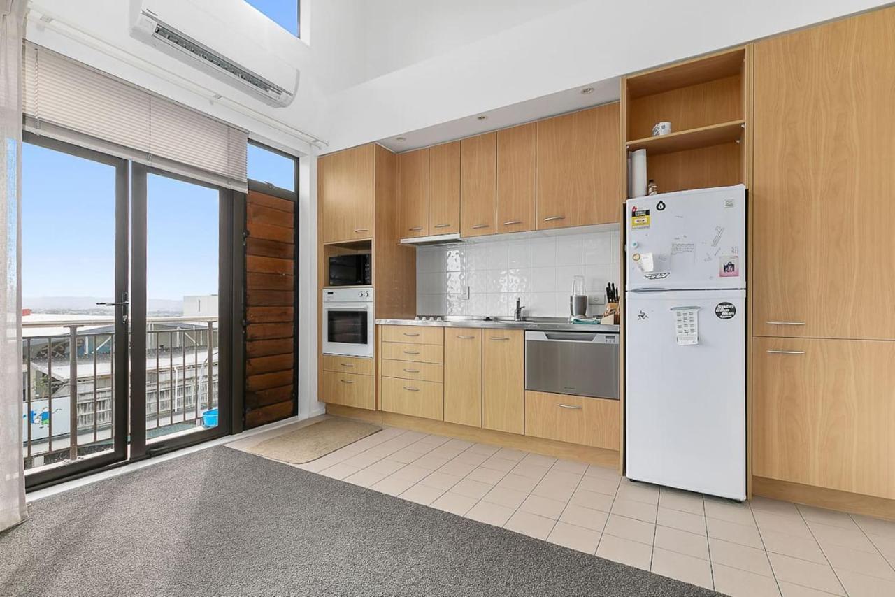 Roomy High-Ceiling Loft Apartment - Free Parking! Auckland Zewnętrze zdjęcie